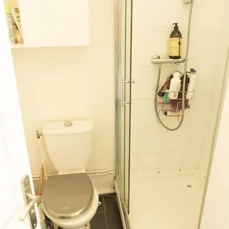 Appartamento Lovely Close To Pere Lachaise *